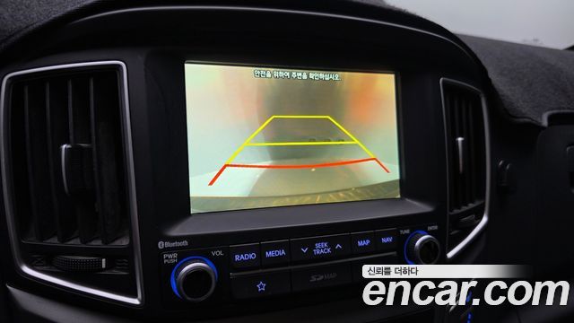 Hyundai Grand Starex Van 5-Seater Modern 2019 — фото 16