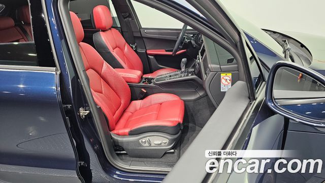 Porsche Macan 2.0 95B 2021 — фото 10