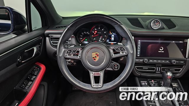 Porsche Macan 2.0 95B 2021 — фото 12