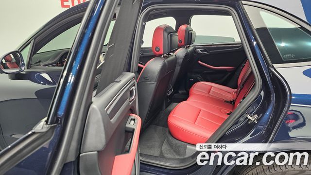 Porsche Macan 2.0 95B 2021 — фото 27