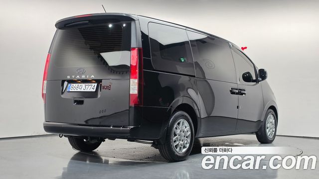 Hyundai Staria L3.5 Cargo 3-Seater Modern 2024 — фото 2