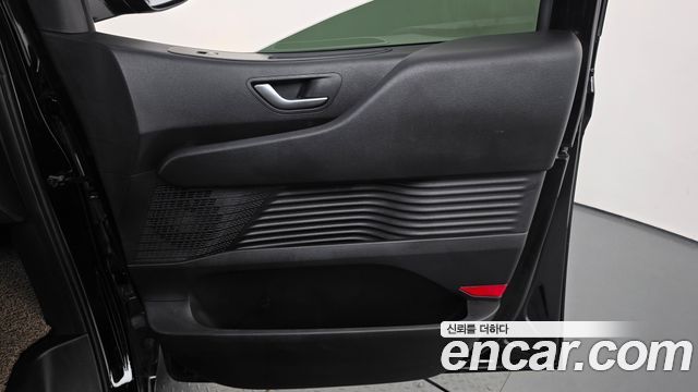 Hyundai Staria L3.5 Cargo 3-Seater Modern 2024 — фото 24