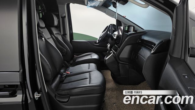 Hyundai Staria L3.5 Cargo 3-Seater Modern 2024 — фото 26