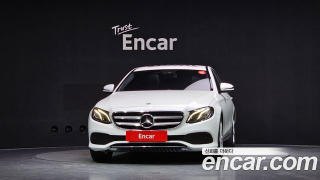 Mercedes-Benz E-Class (W213) E200 Avantgarde 2018 — фото 3