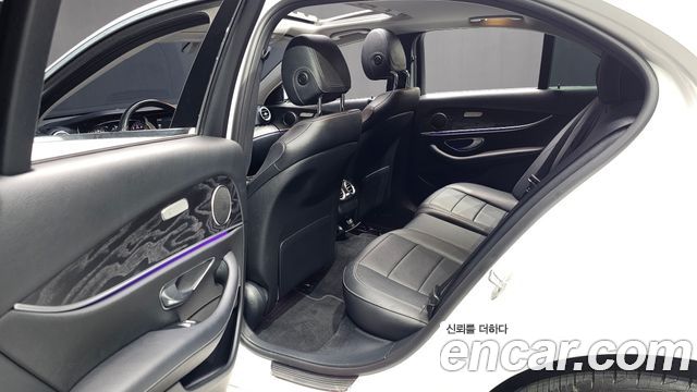 Mercedes-Benz E-Class (W213) E200 Avantgarde 2018 — фото 11
