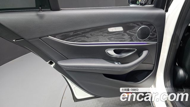 Mercedes-Benz E-Class (W213) E200 Avantgarde 2018 — фото 25