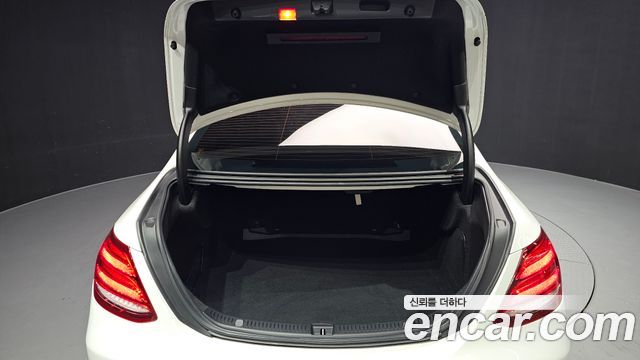 Mercedes-Benz E-Class (W213) E200 Avantgarde 2018 — фото 32