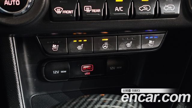 Kia Sportage The Bold Diesel 2.0 2WD Prestige 2020 — фото 17