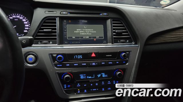 Hyundai Sonata (LF) 2.0 Premium 2015 — фото 15