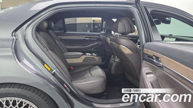 Genesis G90 3.3 T AWD Premium Luxury 2019 — фото 11
