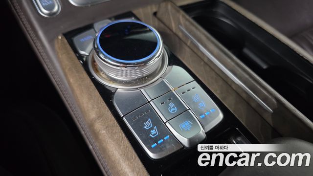 Genesis G90 3.3 T AWD Premium Luxury 2019 — фото 17