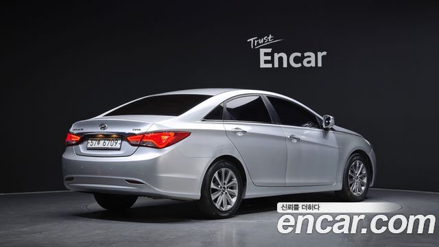 Hyundai Sonata The Brilliant CVVL Attration 2014 — фото 2