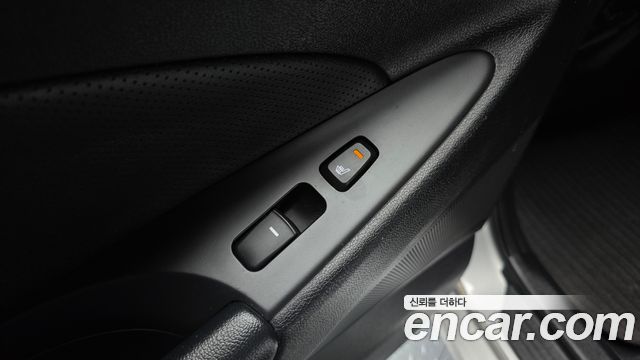 Hyundai Sonata The Brilliant CVVL Attration 2014 — фото 19