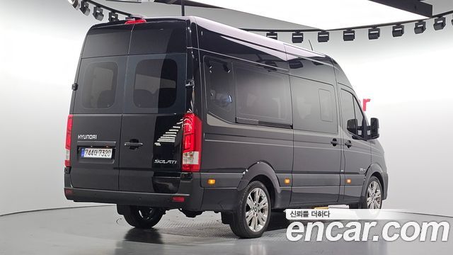 Hyundai Solati 15-seater Luxury 2025 — фото 2