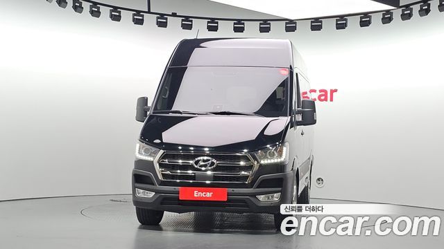 Hyundai Solati 15-seater Luxury 2025 — фото 3