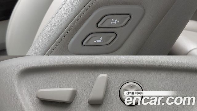 Kia Carnival 9-Seater Noblesse 2019 — фото 21