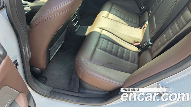 BMW i4 eDrive40 M Sports Pro 2023 — фото 15