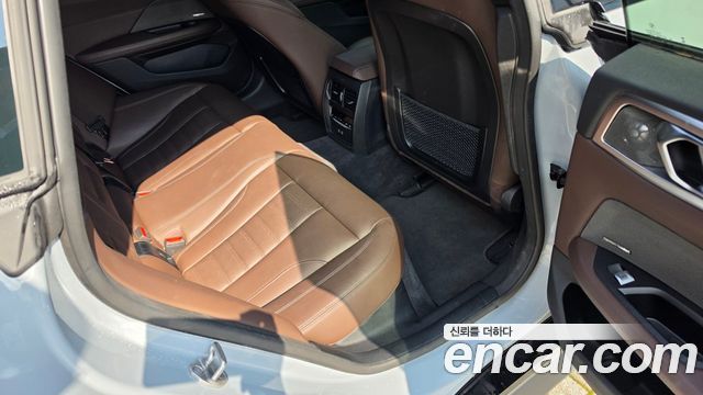 BMW i4 eDrive40 M Sports Pro 2023 — фото 16