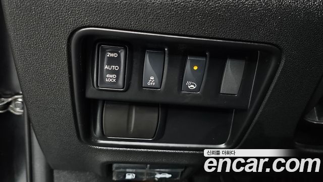 Renault Korea QM6 Diesel 4WD RE Signature 2017 — фото 13