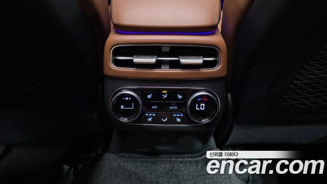 Genesis GV70 2.2 Diesel AWD 2021 — фото 36
