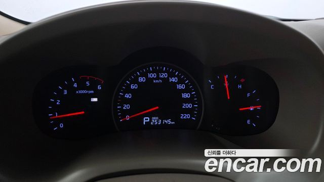 Kia Carnival R Grand Carnival HI Limousine GLX Premium 2013 — фото 8