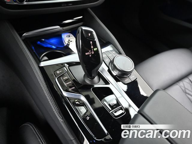 BMW 6 Series GT (G32) 630i xDrive M Sport 2024 — фото 10