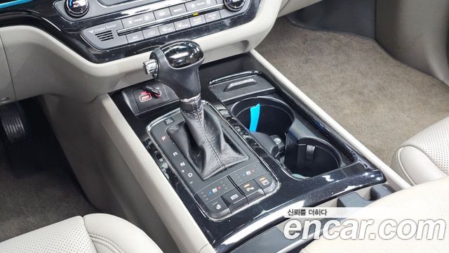 Kia Carnival 7-seater Limousine President 2016 — фото 9