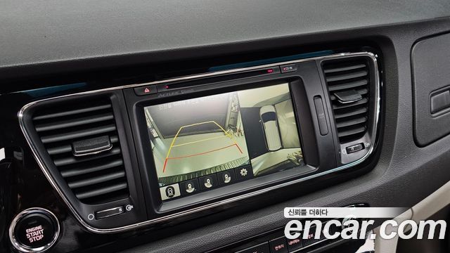 Kia Carnival 7-seater Limousine President 2016 — фото 16