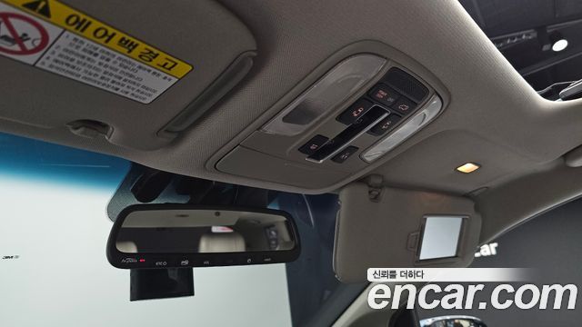 Kia Carnival 7-seater Limousine President 2016 — фото 17