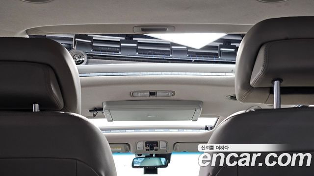 Kia Carnival 7-seater Limousine President 2016 — фото 18