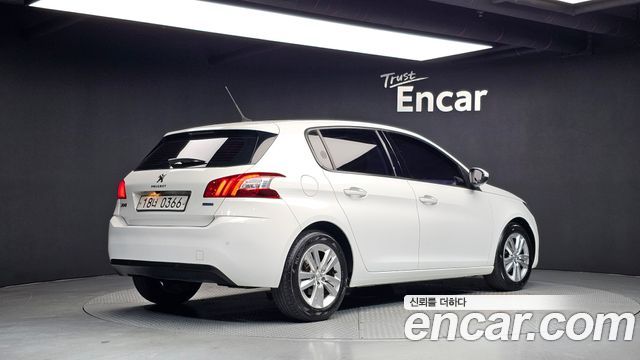 Peugeot 308 (II) 1.6 BlueHDi Allure 2016 — фото 2