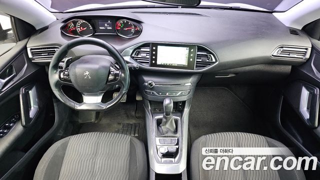 Peugeot 308 (II) 1.6 BlueHDi Allure 2016 — фото 7