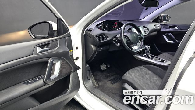 Peugeot 308 (II) 1.6 BlueHDi Allure 2016 — фото 10