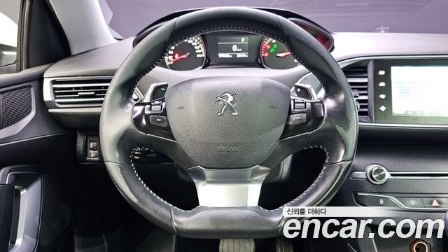 Peugeot 308 (II) 1.6 BlueHDi Allure 2016 — фото 13