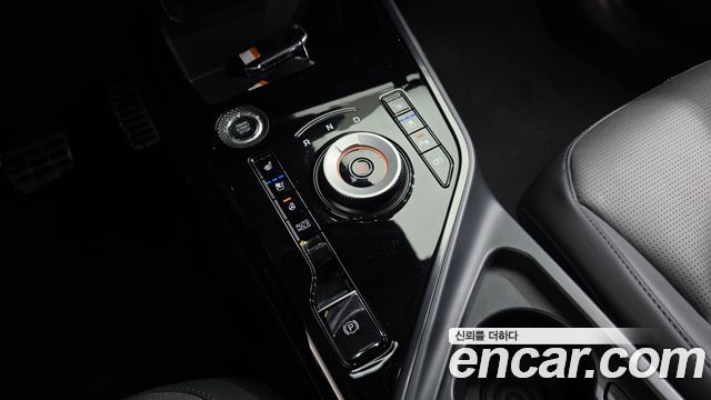 Kia Niro Signature 2022 — фото 9