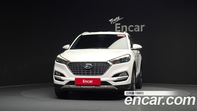 Hyundai Tucson Diesel 1.7 2WD Modern Fever 2017 — фото 3