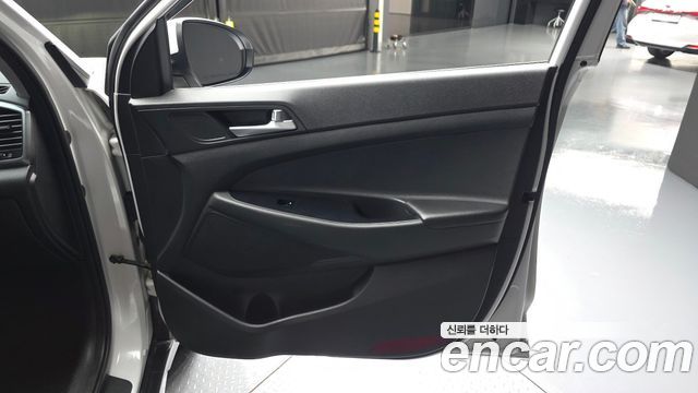 Hyundai Tucson Diesel 1.7 2WD Modern Fever 2017 — фото 24