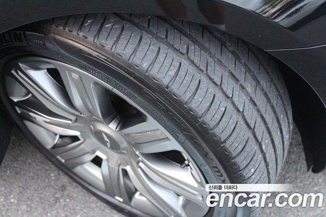Genesis EQ900 5.0 GDI AWD Limousine Prestige 2016 — фото 23