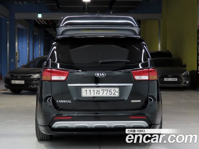 Kia Carnival 9-seater Hi-Limousine Prestige 2016 — фото 4