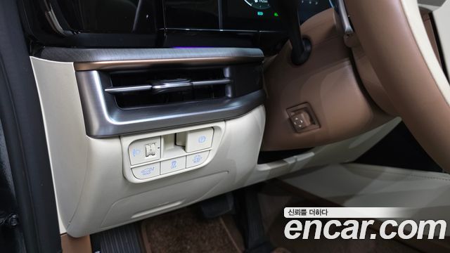 Hyundai Grandeur Hybrid (GN7) Calligraphy 2023 — фото 38