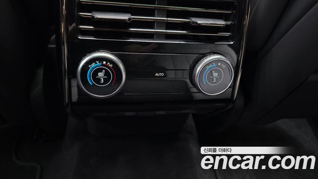 Land Rover Range Rover Sport (III) P550E Dynamic HSE 2026 — фото 17