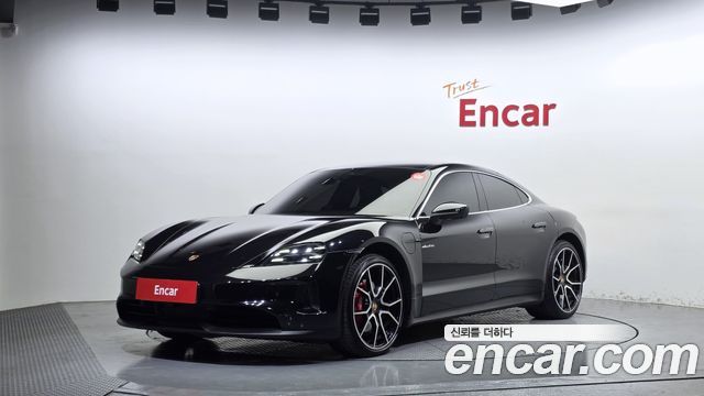 Porsche Taycan 4S