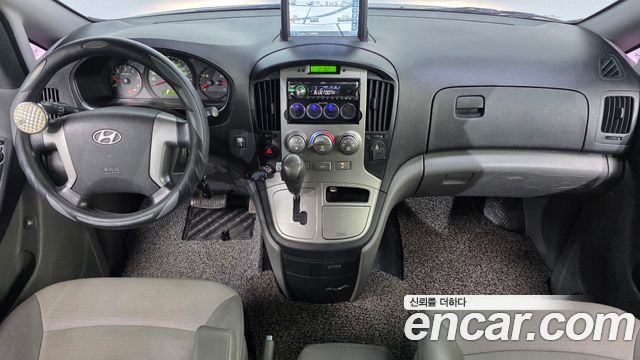 Hyundai Grand Starex 5-Seater VAN CVX Luxury 2011 — фото 7