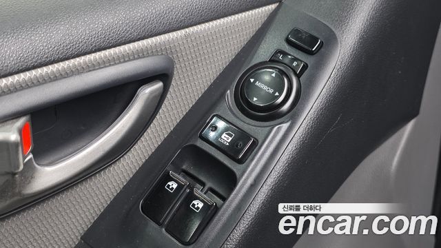 Hyundai Grand Starex 5-Seater VAN CVX Luxury 2011 — фото 12