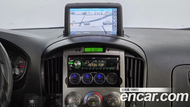 Hyundai Grand Starex 5-Seater VAN CVX Luxury 2011 — фото 16