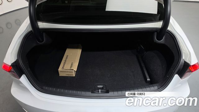 Hyundai Grandeur Hybrid (IG) Le Blanc 2023 — фото 24