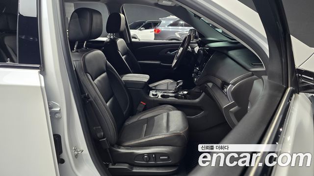 Chevrolet Traverse 3.6 AWD Redline 2021 — фото 10