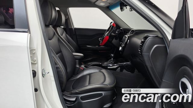 Kia Soul 1.6 GDi Prestige 2015 — фото 11