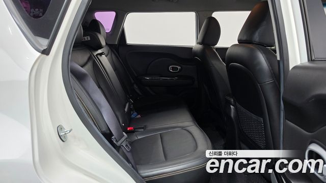 Kia Soul 1.6 GDi Prestige 2015 — фото 12