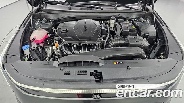 Kia K8 2.5 Gasoline 2WD Noblesse 2025 — фото 6